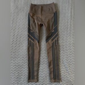 Alo Yoga Beige/green 7/8 High Waist Seamless Tempo Leggings Sz XS